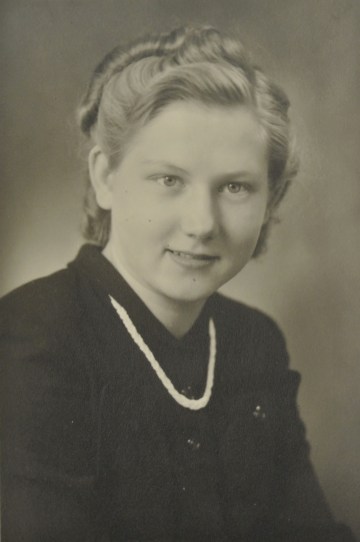 Edith Kanter, circa DATE.
